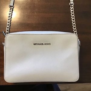 🔴SOLD🔴Michael Kors Jet Set Lg. EW Crossbody